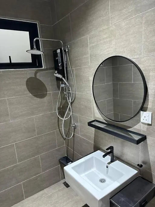 Melaka Homestay/3Bedroom/Up To 12Pax/Wi-Fi Apartment