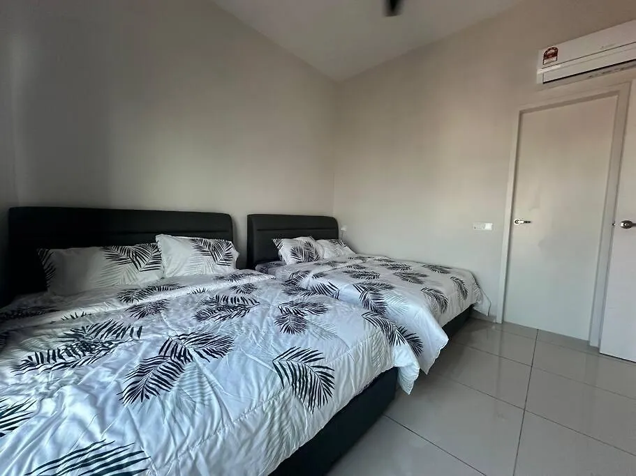 Melaka Homestay/3Bedroom/Up To 12Pax/Wi-Fi 0*, Malacca Ma­lay­sia